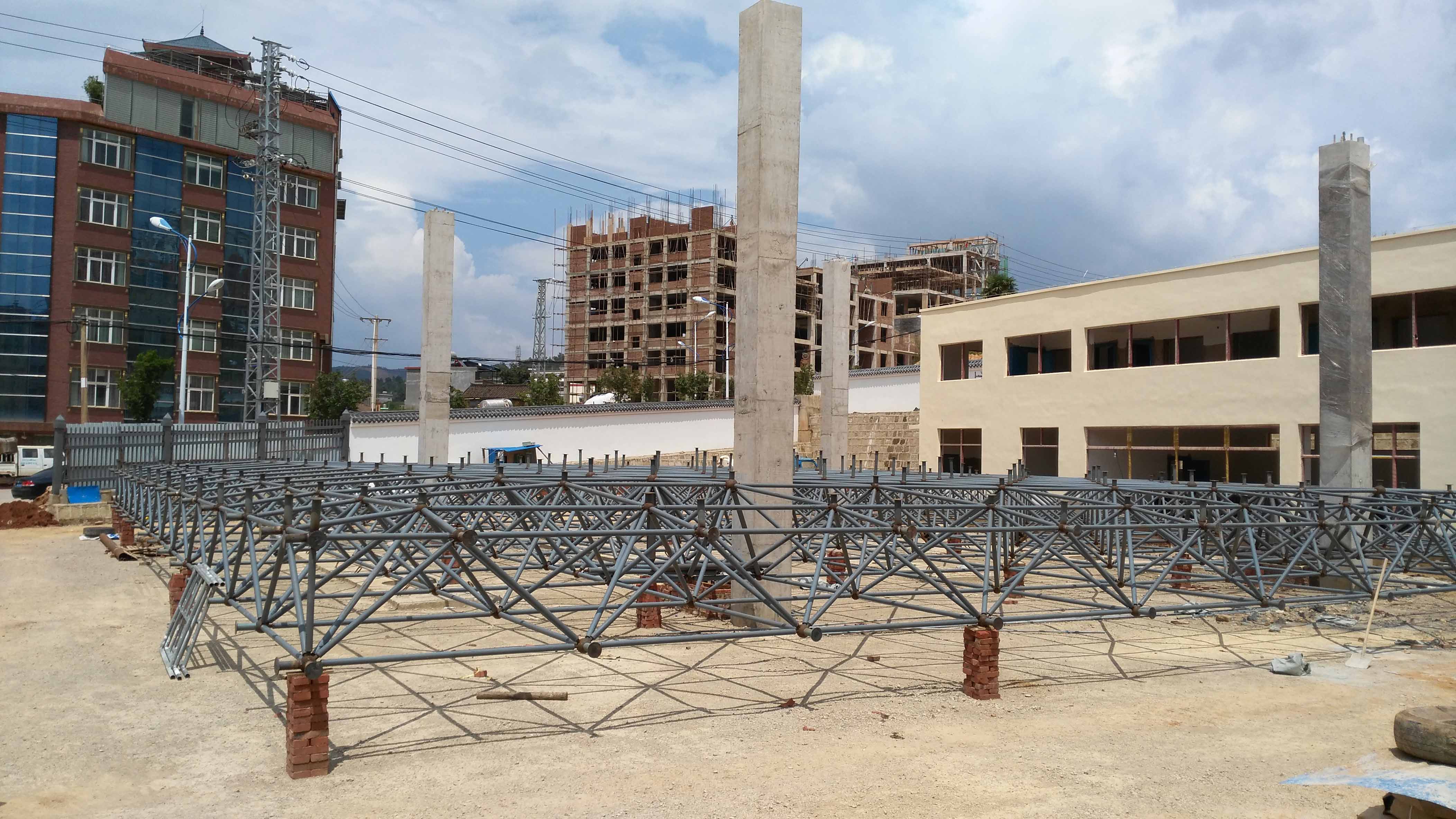 百色小型加油站网架